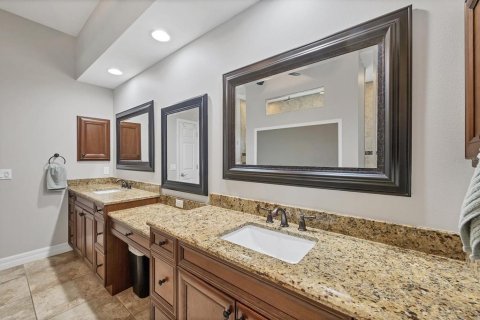 House in Bradenton, Florida 4 bedrooms, 299.61 sq.m. № 1749669 - photo 25