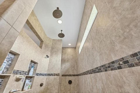 House in Bradenton, Florida 4 bedrooms, 299.61 sq.m. № 1749669 - photo 28