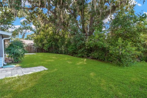 House in Zephyrhills, Florida 3 bedrooms, 102.56 sq.m. № 1911533 - photo 15