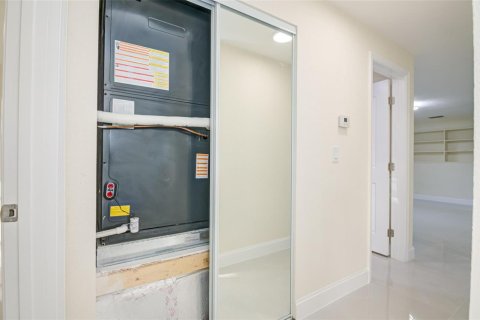 Villa ou maison à louer à Vero Beach, Floride: 3 chambres, 140.47 m2 № 2401402 - photo 25