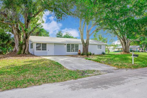 Villa ou maison à Vero Beach, Floride 3 chambres, 140.47 m2 № 2401402
