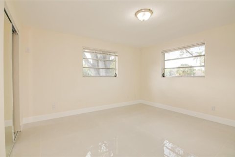 Villa ou maison à louer à Vero Beach, Floride: 3 chambres, 140.47 m2 № 2401402 - photo 21