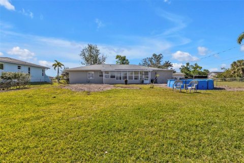 House in Punta Gorda, Florida 3 bedrooms, 115.94 sq.m. № 1569357 - photo 27