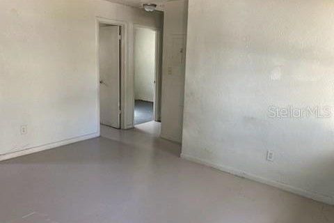 Casa en alquiler en Wildwood, Florida, 2 dormitorios, 62.43 m2 № 1840430 - foto 6
