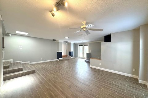 Casa en alquiler en Orlando, Florida, 3 dormitorios, 170.29 m2 № 1877138 - foto 12