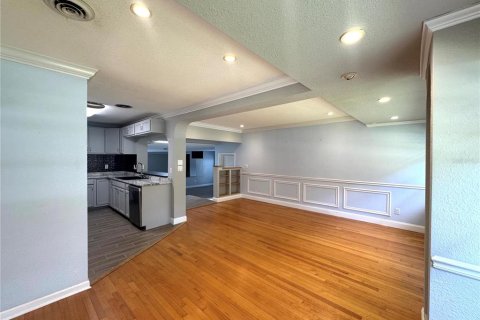 Villa ou maison à louer à Orlando, Floride: 3 chambres, 170.29 m2 № 1877138 - photo 6