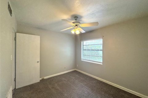 Casa en alquiler en Orlando, Florida, 3 dormitorios, 170.29 m2 № 1877138 - foto 19