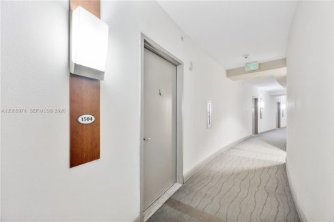 Condo in Miami, Florida, 1 bedroom № 2076458 - photo 15
