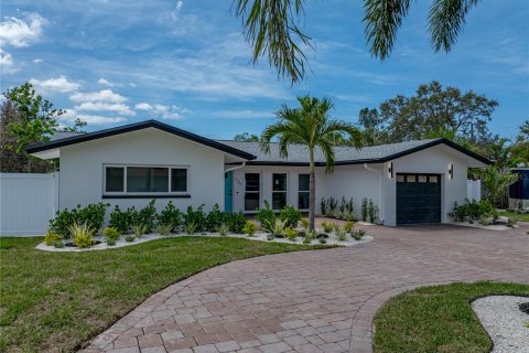 Casa en venta en Saint Petersburg, Florida, 3 dormitorios, 194.07 m2 № 1826216 - foto 5