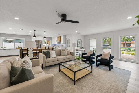 Casa en venta en Saint Petersburg, Florida, 3 dormitorios, 194.07 m2 № 1826216 - foto 18