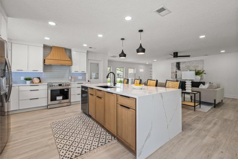 Casa en venta en Saint Petersburg, Florida, 3 dormitorios, 194.07 m2 № 1826216 - foto 24