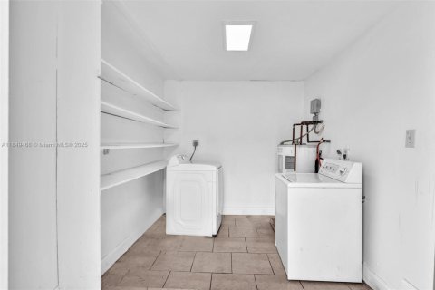 Casa en alquiler en Hollywood, Florida, 3 dormitorios, 93.83 m2 № 1962767 - foto 29