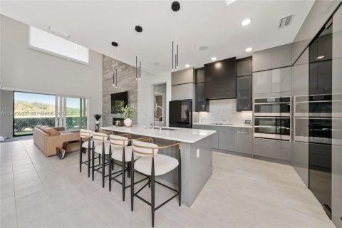 House in Davenport, Florida 4 bedrooms № 2152887 - photo 7