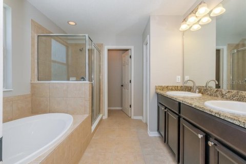 Casa en alquiler en Fish Hawk, Florida, 4 dormitorios, 231.51 m2 № 1905102 - foto 11