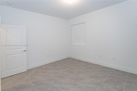 House in Ave Maria, Florida 3 bedrooms, 160.35 sq.m. № 1749910 - photo 13