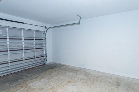 House in Ave Maria, Florida 3 bedrooms, 160.35 sq.m. № 1749910 - photo 8