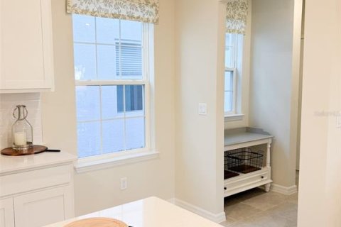 House in Orlando, Florida 4 bedrooms, 217.48 sq.m. № 1540280 - photo 29