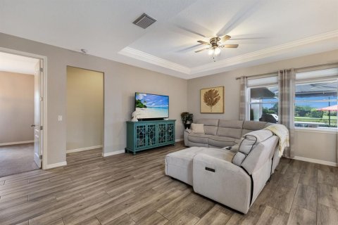 House in Bradenton, Florida 4 bedrooms, 185.71 sq.m. № 1899213 - photo 7