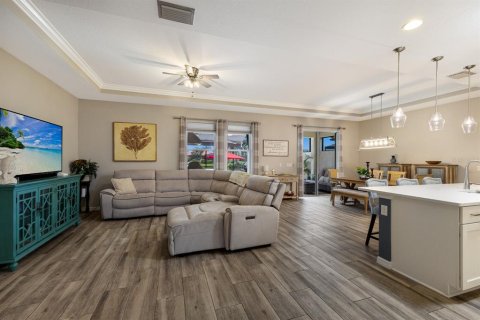 House in Bradenton, Florida 4 bedrooms, 185.71 sq.m. № 1899213 - photo 6
