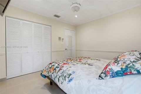 Villa ou maison à vendre à Miami, Floride: 3 chambres, 176.98 m2 № 2323340 - photo 28
