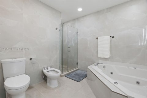 Villa ou maison à vendre à Miami, Floride: 3 chambres, 176.98 m2 № 2323340 - photo 26
