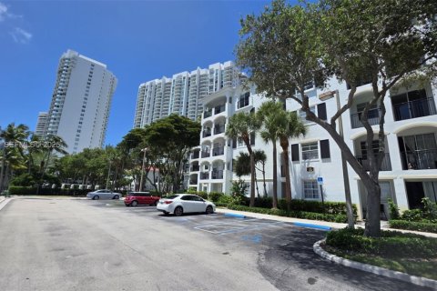 Copropriété à louer à Aventura, Floride: 1 chambre, 82.96 m2 № 1987537 - photo 29