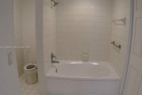 Copropriété à louer à Aventura, Floride: 1 chambre, 82.96 m2 № 1987537 - photo 13