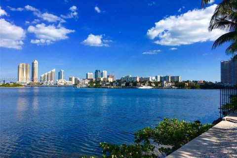 Copropriété à louer à Aventura, Floride: 1 chambre, 82.96 m2 № 1987537 - photo 26