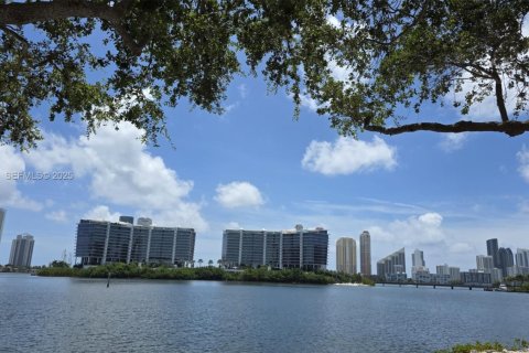 Copropriété à louer à Aventura, Floride: 1 chambre, 82.96 m2 № 1987537 - photo 28