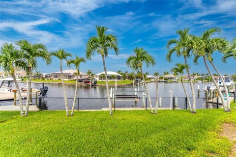 Villa ou maison à vendre à Punta Gorda, Floride: 3 chambres, 214.6 m2 № 2345664 - photo 15