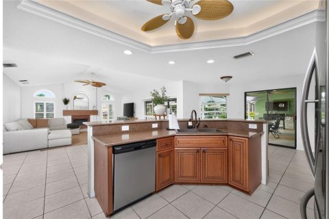 Villa ou maison à vendre à Punta Gorda, Floride: 3 chambres, 214.6 m2 № 2345664 - photo 7