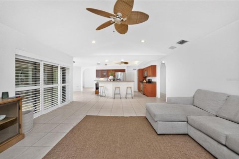 Villa ou maison à vendre à Punta Gorda, Floride: 3 chambres, 214.6 m2 № 2345664 - photo 19