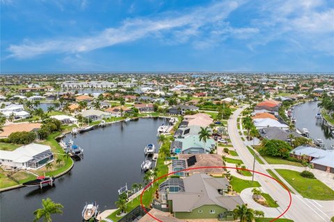 Villa ou maison à vendre à Punta Gorda, Floride: 3 chambres, 214.6 m2 № 2345664 - photo 21