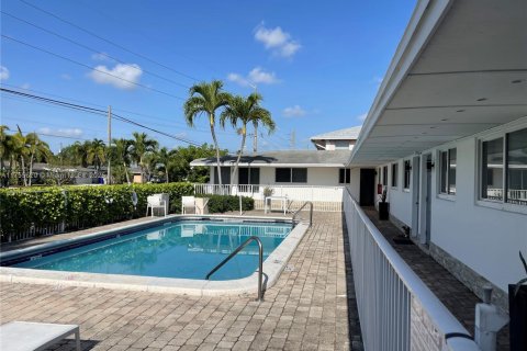 Propiedad comercial en venta en Pompano Beach, Florida № 1895248 - foto 3