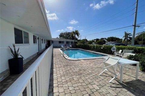 Propiedad comercial en venta en Pompano Beach, Florida № 1895248 - foto 6