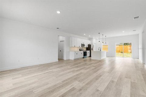 Casa en venta en Ocala, Florida, 4 dormitorios, 164.81 m2 № 1822685 - foto 13