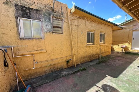 Propiedad comercial en venta en Miami, Florida, 209.31 m2 № 1234544 - foto 15