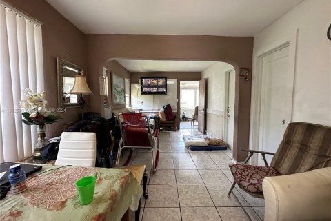 Propiedad comercial en venta en Miami, Florida, 209.31 m2 № 1234544 - foto 5