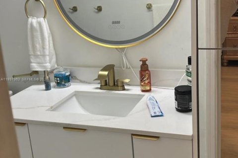 Купить виллу или дом в Форт-Лодердейл, Флорида 4 спальни, 166.76м2, № 1995228 - фото 12