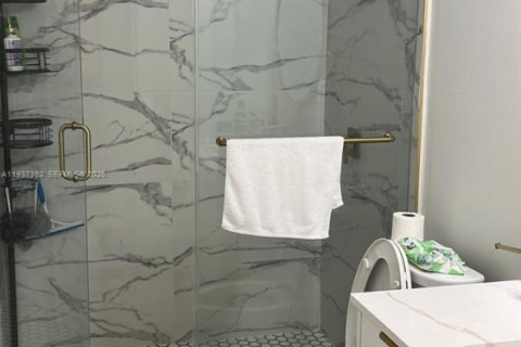 Купить виллу или дом в Форт-Лодердейл, Флорида 4 спальни, 166.76м2, № 1995228 - фото 11