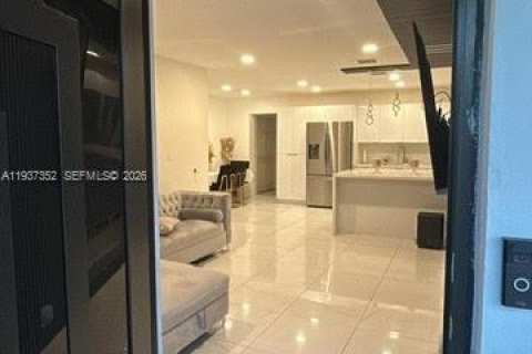 Купить виллу или дом в Форт-Лодердейл, Флорида 4 спальни, 166.76м2, № 1995228 - фото 3