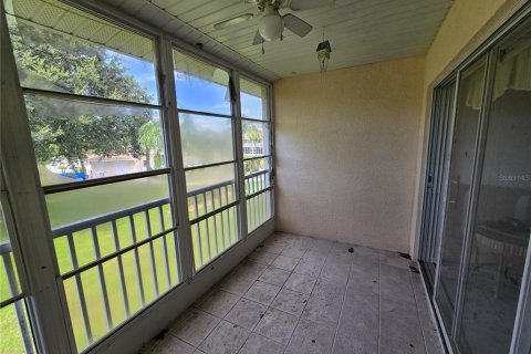 Condo in Lake Suzy, Florida, 2 bedrooms  № 1909112 - photo 15