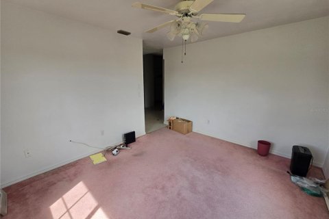 Condo in Lake Suzy, Florida, 2 bedrooms  № 1909112 - photo 13