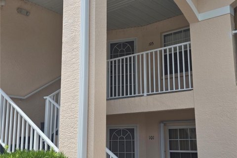 Condo in Lake Suzy, Florida, 2 bedrooms  № 1909112 - photo 3