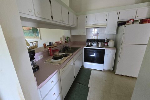 Condo in Lake Suzy, Florida, 2 bedrooms  № 1909112 - photo 7
