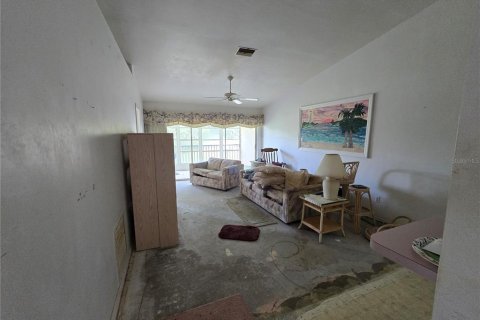 Condo in Lake Suzy, Florida, 2 bedrooms  № 1909112 - photo 5