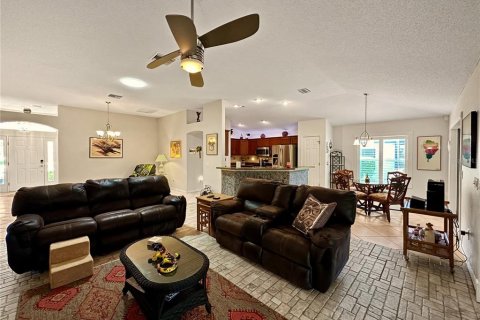 Casa en venta en The Villages, Florida, 3 dormitorios, 185.15 m2 № 1598541 - foto 5
