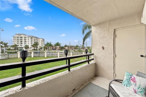 Copropriété à vendre à Tierra Verde, Floride: 1 chambre, 73.39 m2 № 2429229 - photo 15