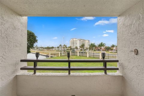 Copropriété à vendre à Tierra Verde, Floride: 1 chambre, 73.39 m2 № 2429229 - photo 16