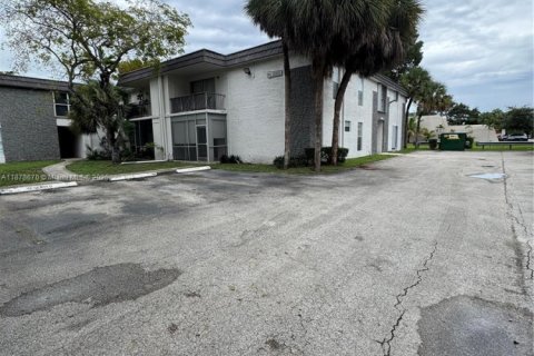 Condominio en venta en Miami, Florida, 1 dormitorio, 71.07 m2 № 1928989 - foto 2